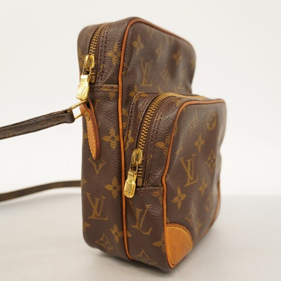 LOUIS VUITTON Brown Monogram Shoulder Bag - Picture 2 of 15